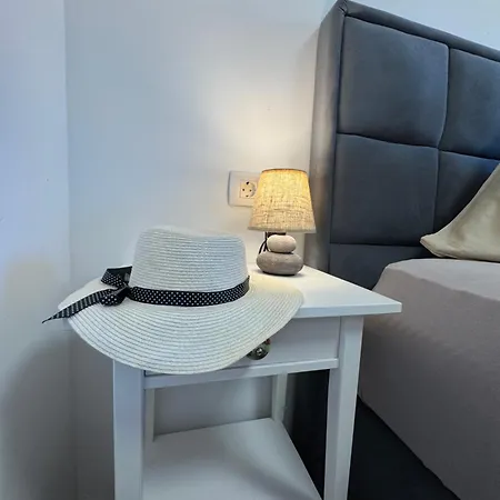 Del Mare Vila